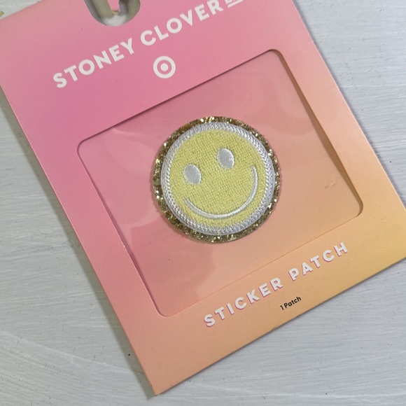 Lot of Stone Clover Lane Patches - Picture 4 of 6